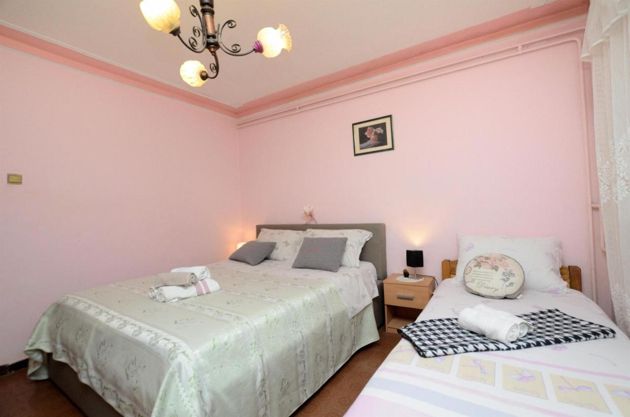 Apartments Medelin 罗维尼 外观 照片